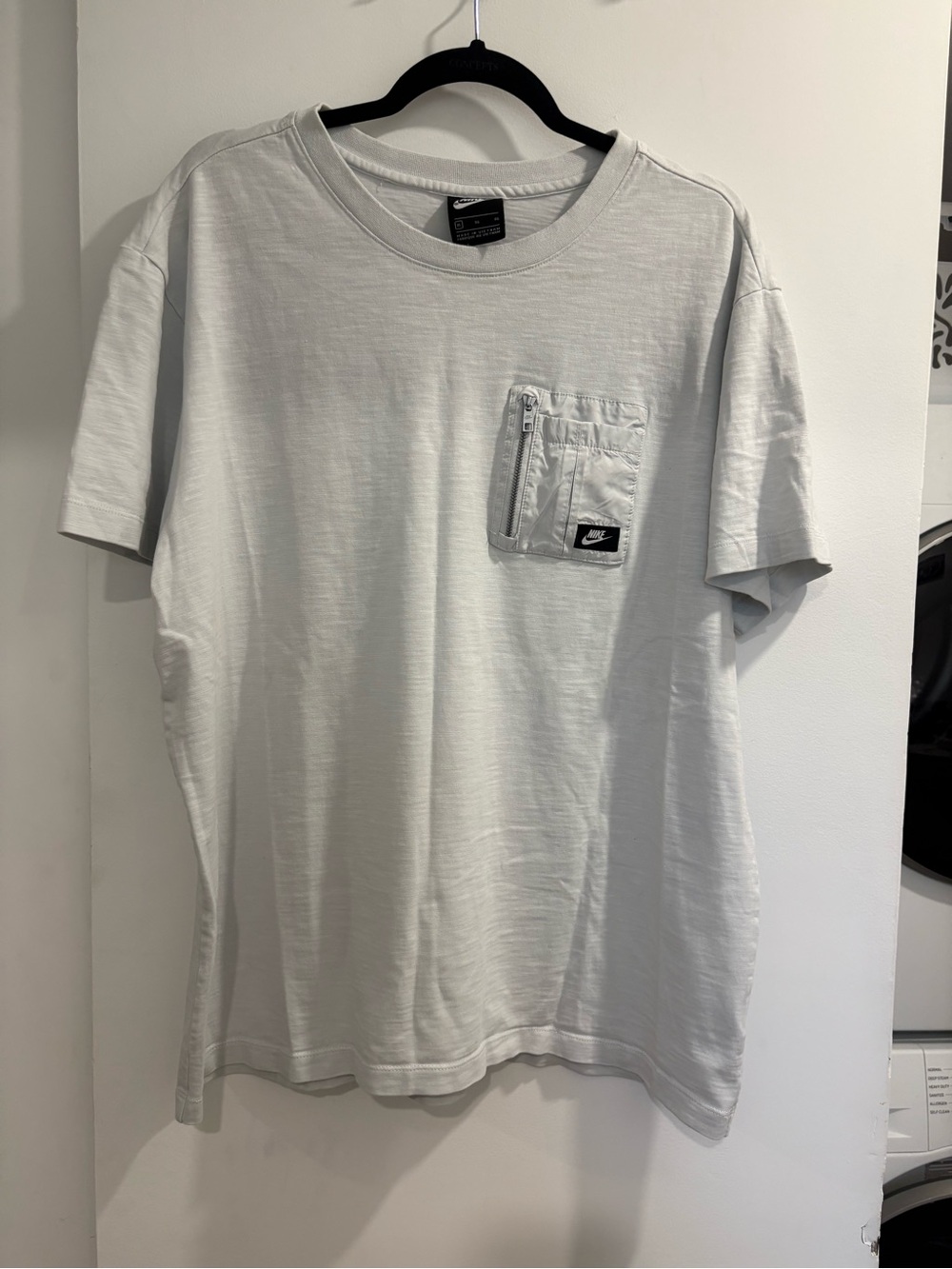 Nike Men’s Light Gray Short Sleeve Pocket Tee